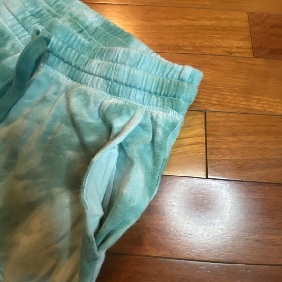 Old Navy Tie Dye Cloud Joggers size Medium - Picture 3 of 5